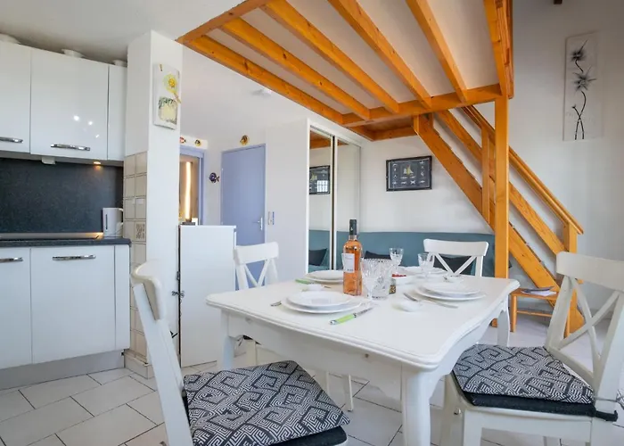 Daire Le Front De Mer-5 By Interhome Saint Aygulf